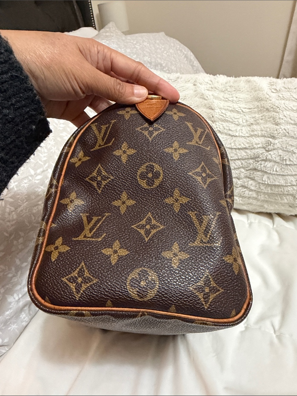Authentic Louis Vuitton monogram speedy 25 with D rings - Picture 7 of 15